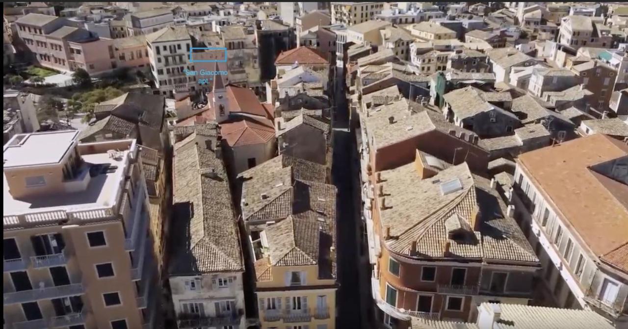 "San Giacomo Square Apt." In The Heart Of Old Town Corfu  Eksteriør billede