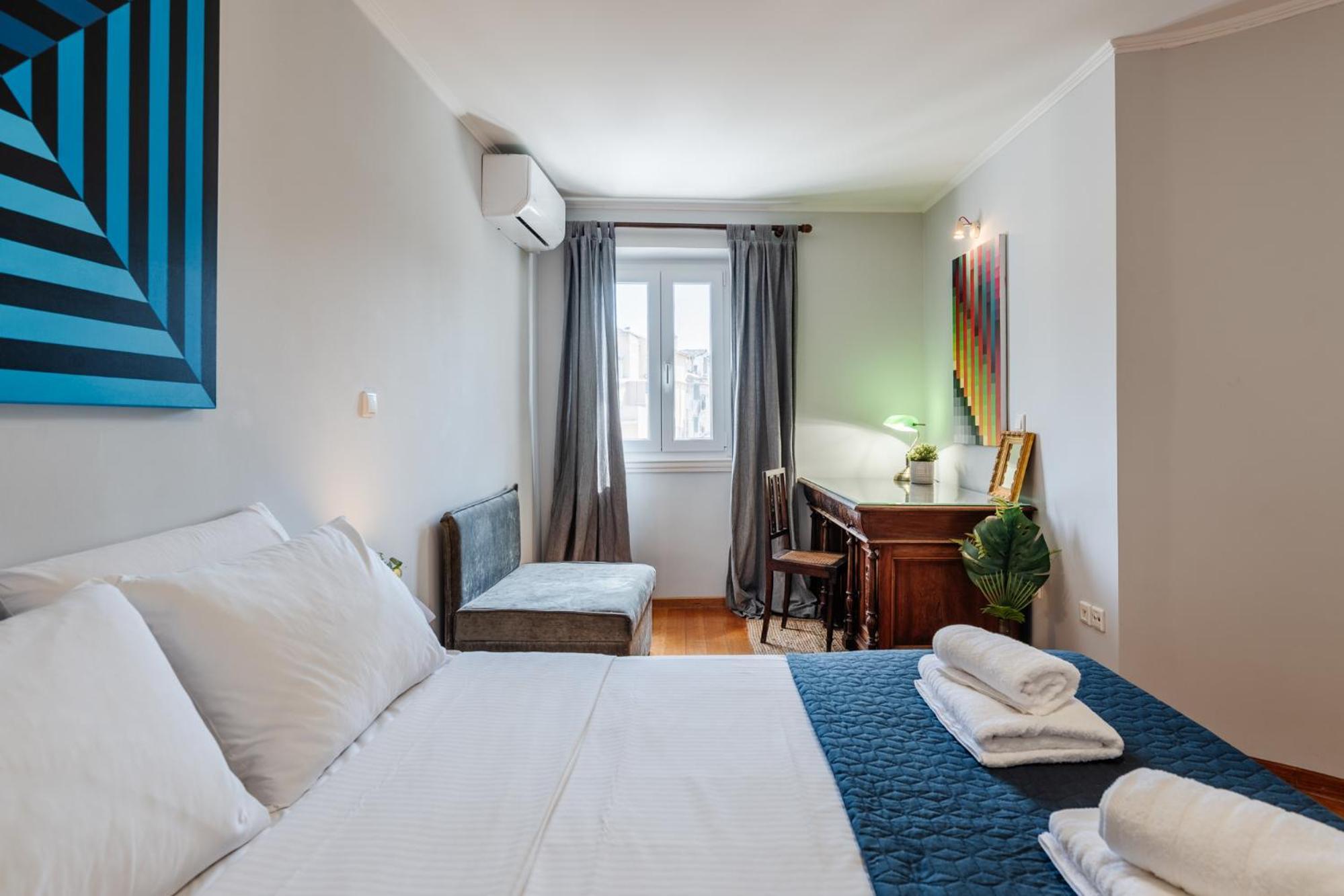 "San Giacomo Square Apt." In The Heart Of Old Town Corfu  Eksteriør billede